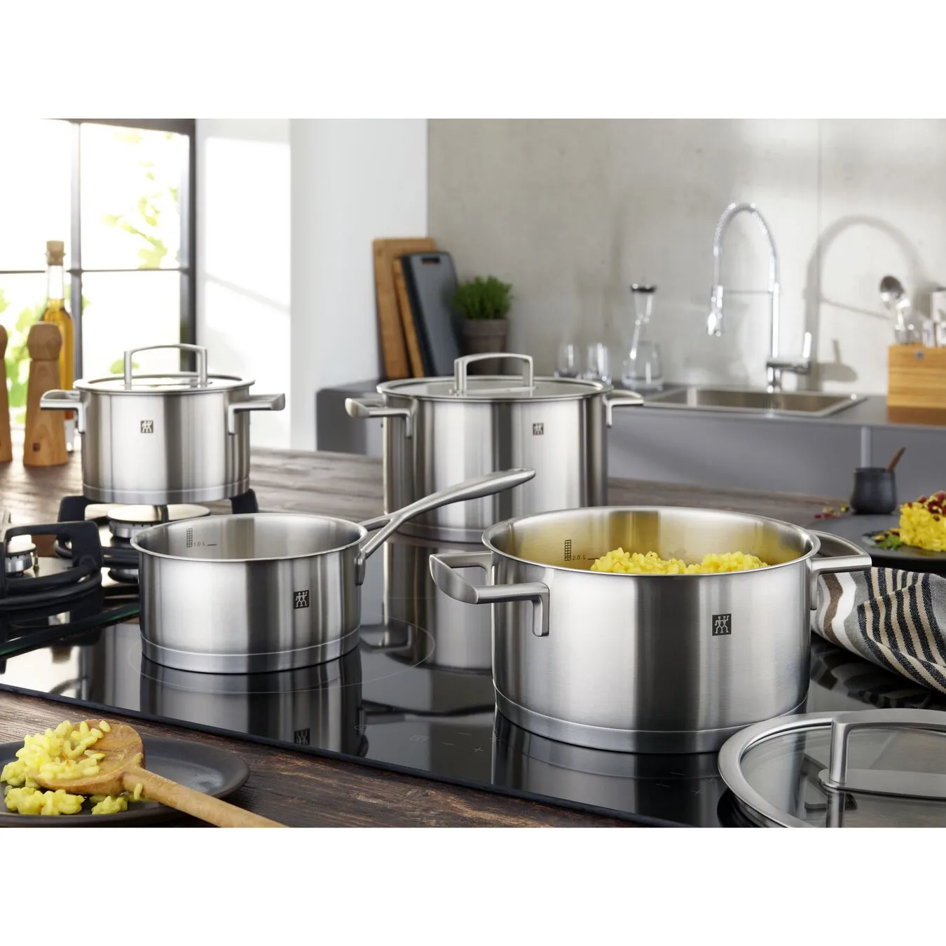 Zwilling 18 Cm 18/10 Stainless Steel Saucepan Silver 2 Zwilling 18 Cm 18/10 Stainless Steel Saucepan Silver - Image 2