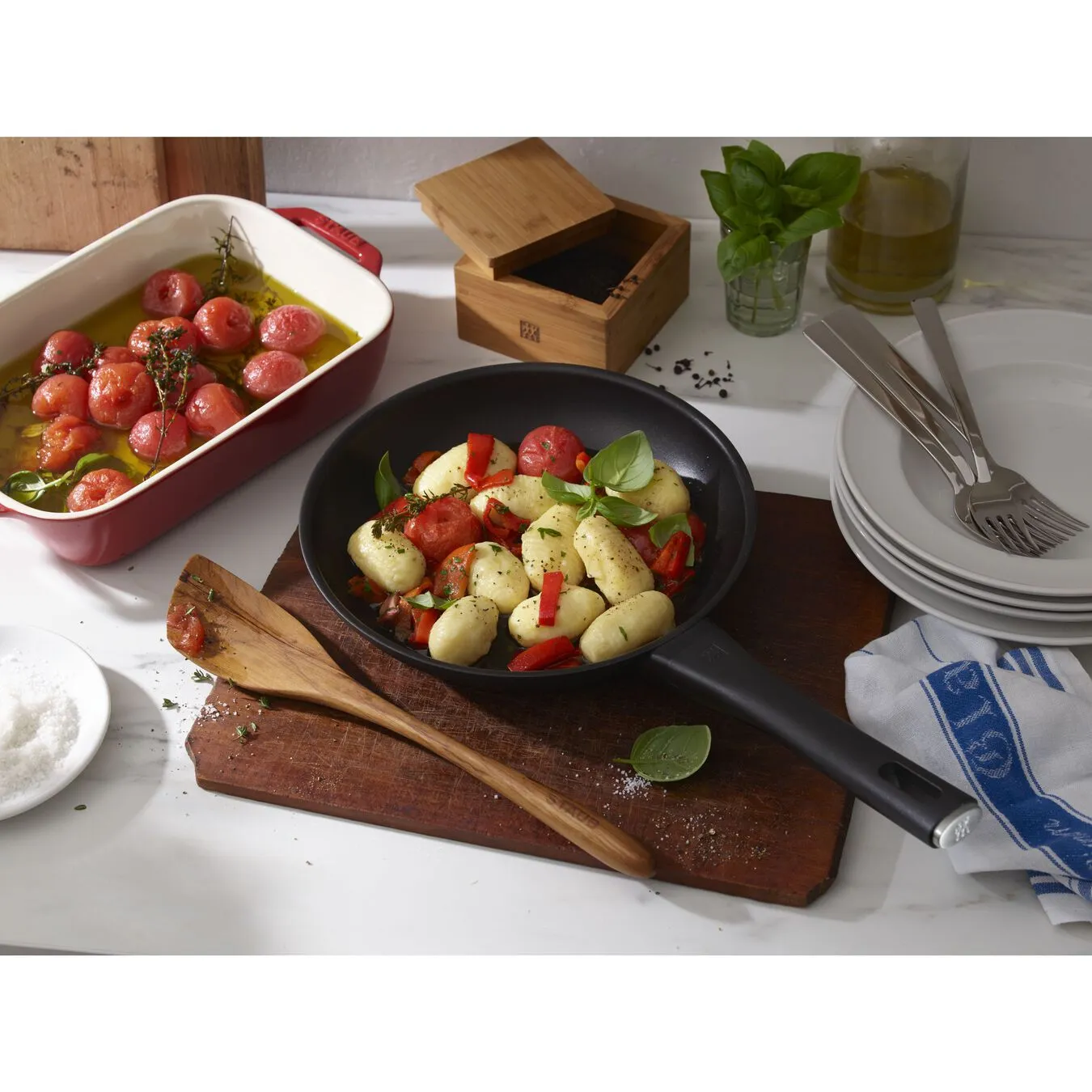 Zwilling 26 Cm Aluminium Frying Pan Black 3 Zwilling 26 Cm Aluminium Frying Pan Black - Image 3