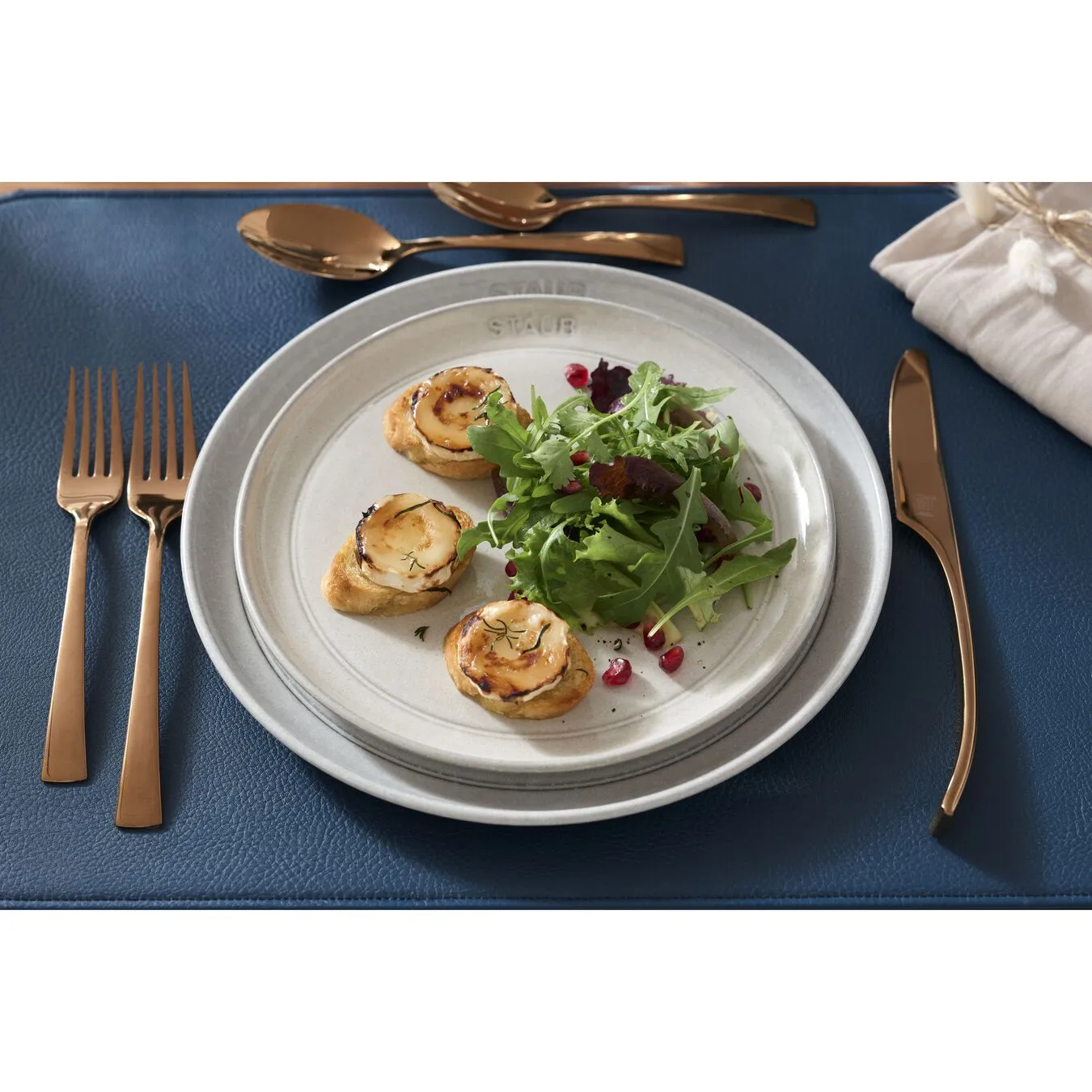 Staub 26 Cm Ceramic Plate Flat White Truffle 4 Staub 26 Cm Ceramic Plate Flat White Truffle - Image 4