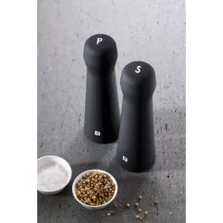 Zwilling 19 Cm Plastic Salt Mill 7 Zwilling 19 Cm Plastic Salt Mill -Knives & Scissors Sales Store 000021040