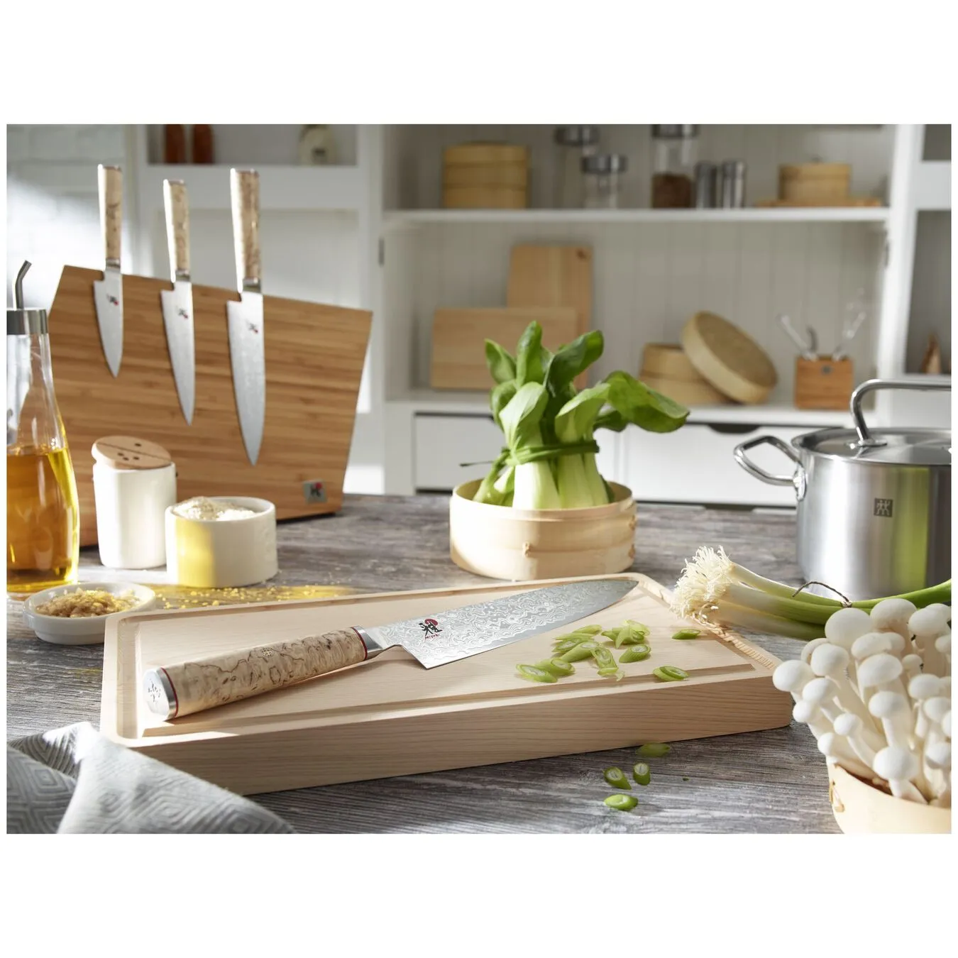 MIYABI 5 Slot Brown Knife Block Empty 2 MIYABI 5 Slot Brown Knife Block Empty - Image 2