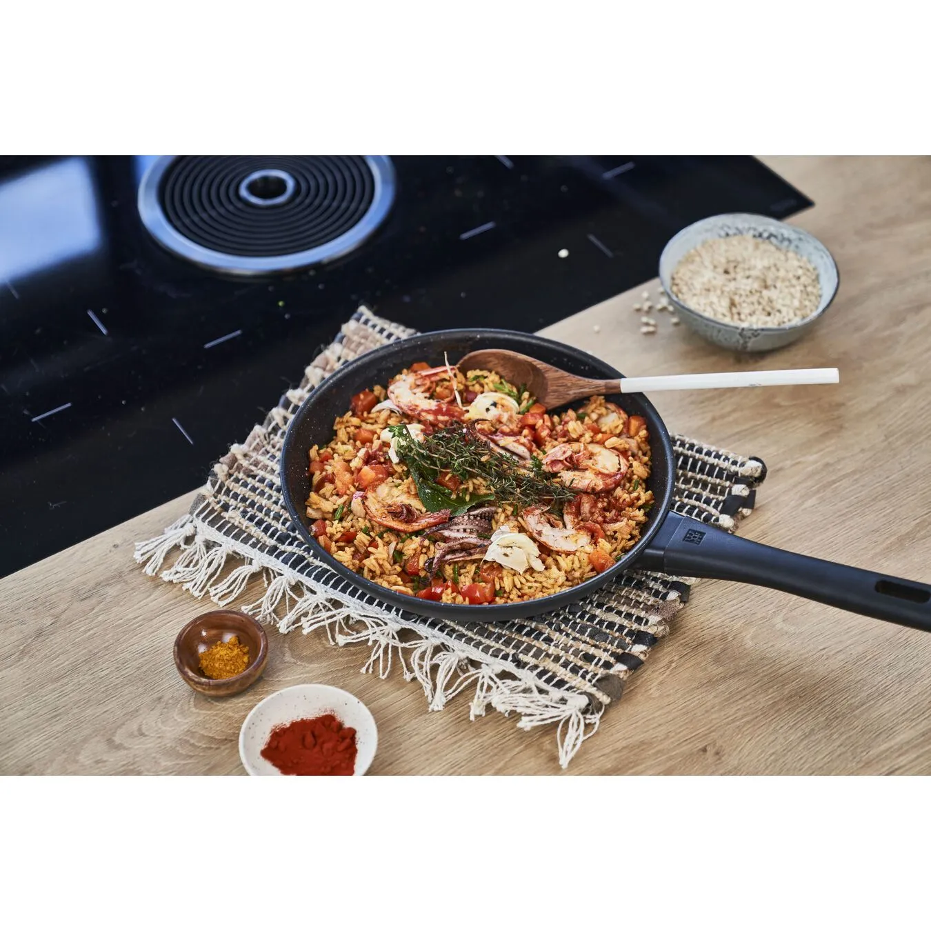 Zwilling 26 Cm Aluminium Frying Pan Black 2 Zwilling 26 Cm Aluminium Frying Pan Black - Image 2