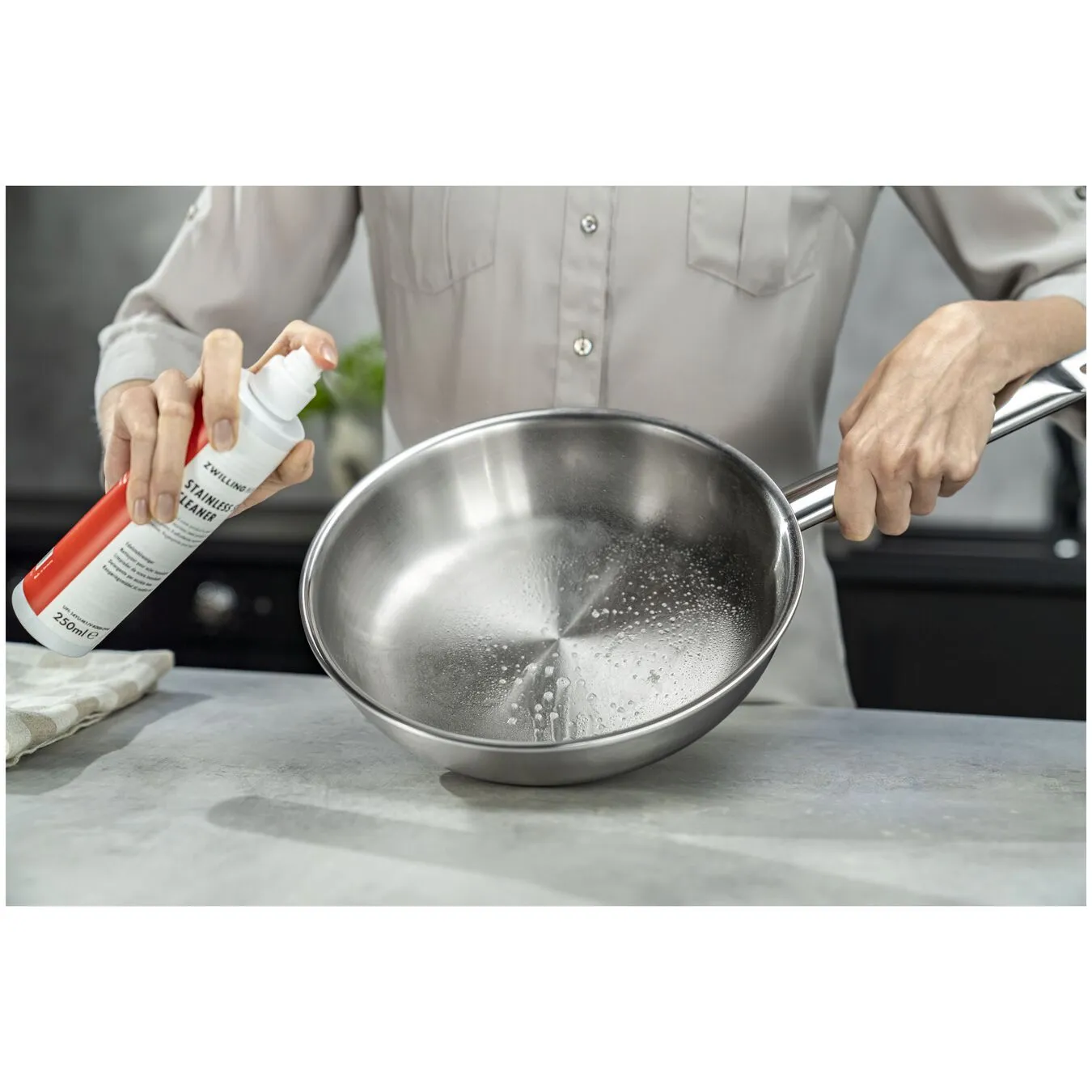 Zwilling Cookware Cleanser 4 Zwilling Cookware Cleanser - Image 4