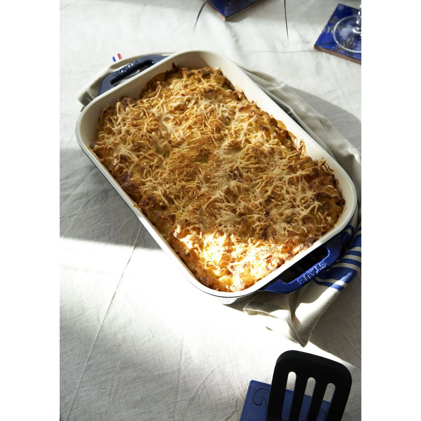 Staub 34 Cm X 24 Cm Rectangular Ceramic Oven Dish Dark-blue 5 Staub 34 Cm X 24 Cm Rectangular Ceramic Oven Dish Dark-blue - Image 5