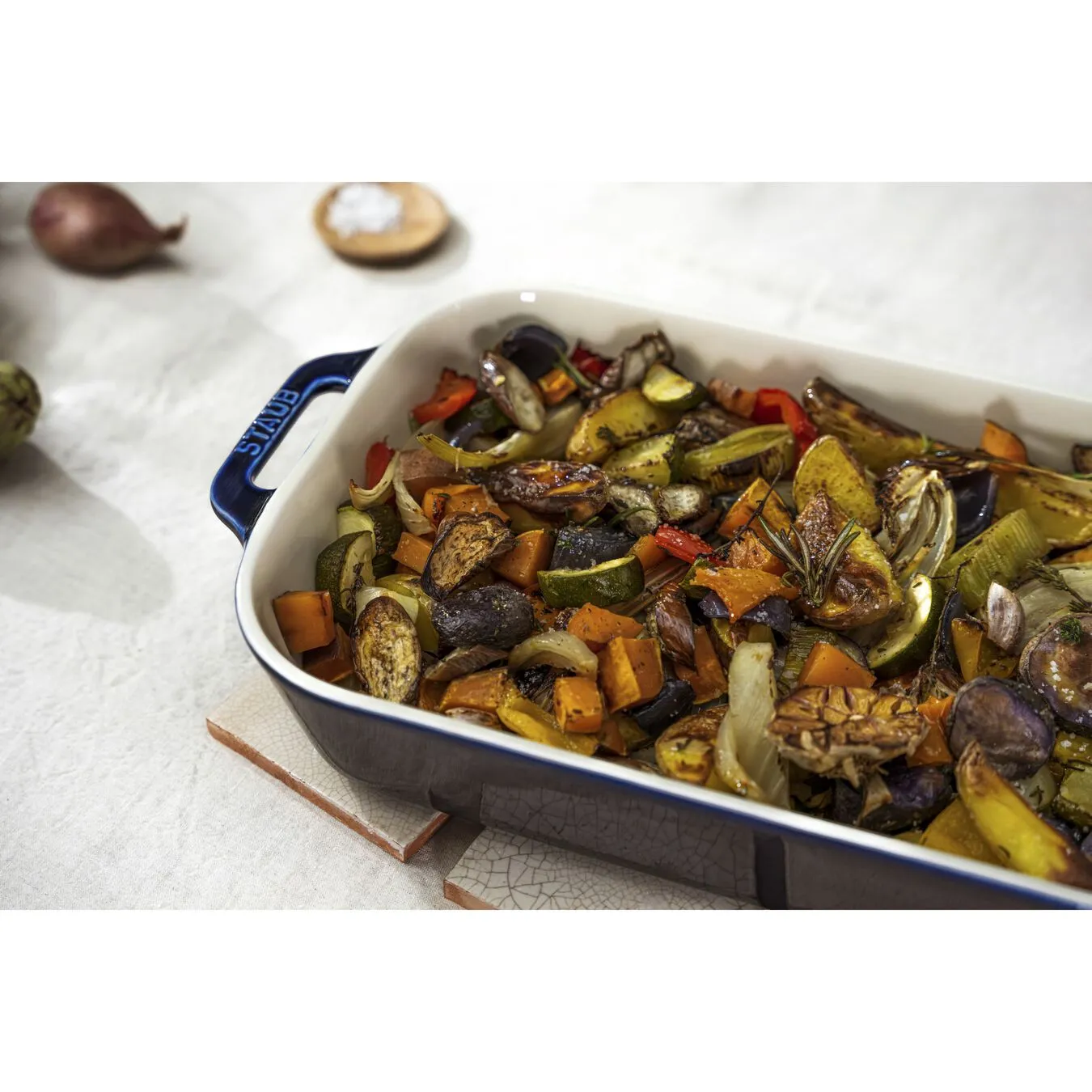 Staub 34 Cm X 24 Cm Rectangular Ceramic Oven Dish Dark-blue 4 Staub 34 Cm X 24 Cm Rectangular Ceramic Oven Dish Dark-blue - Image 4